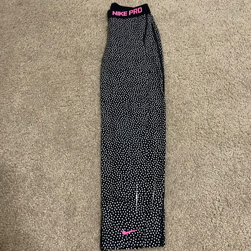 Nike leggings with polka dots
